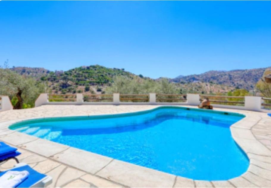 Cortijo Cuscurro Villa Riogordo Ngoại thất bức ảnh